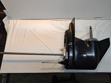 Load image into Gallery viewer, 821306t6 Mercury 30-40hp Force 40-50 gearcase 1995-1999 20&quot; longshaft