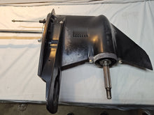 Load image into Gallery viewer, 821306t6 Mercury 30-40hp Force 40-50 gearcase 1995-1999 20&quot; longshaft